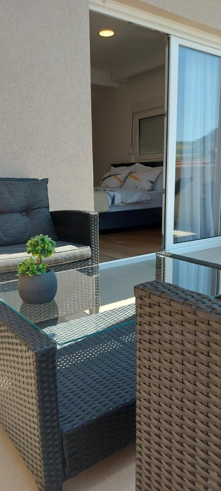 Apartmani Nasa Prica Βίσεγκραντ Εξωτερικό φωτογραφία